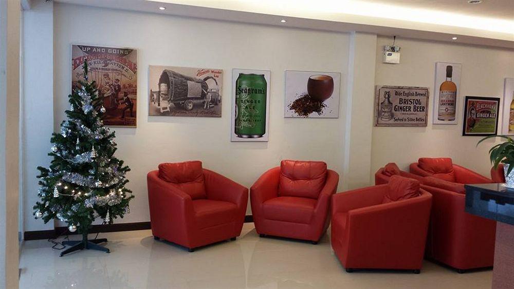Hotel Oyo 373 Mc Ginger House à Patong Extérieur photo
