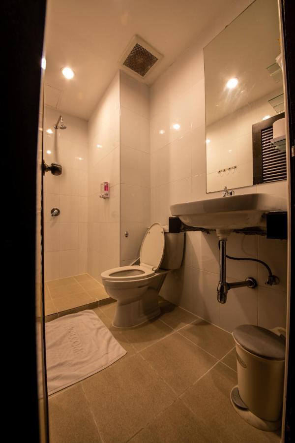 Hotel Oyo 373 Mc Ginger House à Patong Extérieur photo